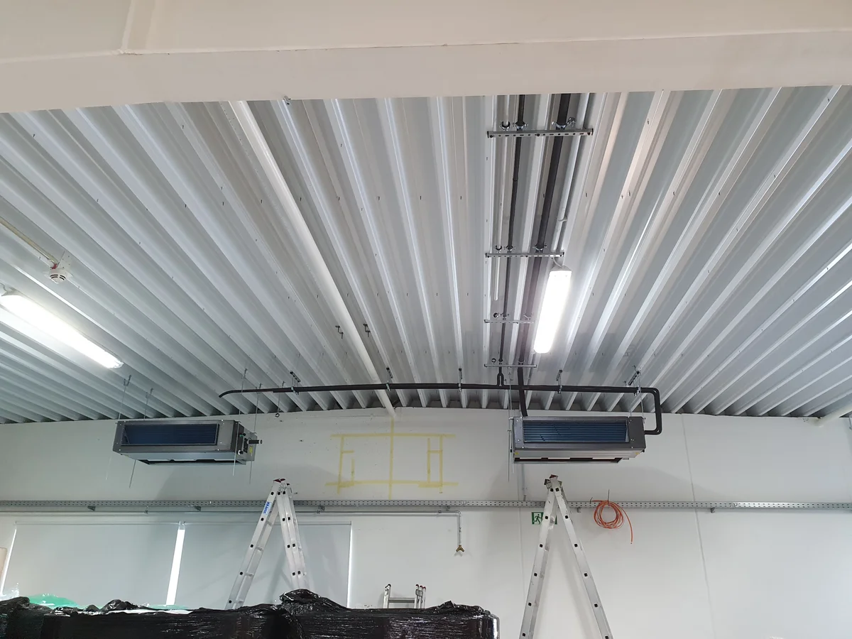 Kaysun VRF-Klimaanlage mit zus. Lüftung